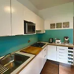 Beautiful On - Private Parking Daire
