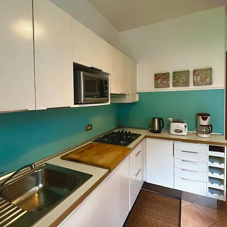 Beautiful On - Private Parking Appartement