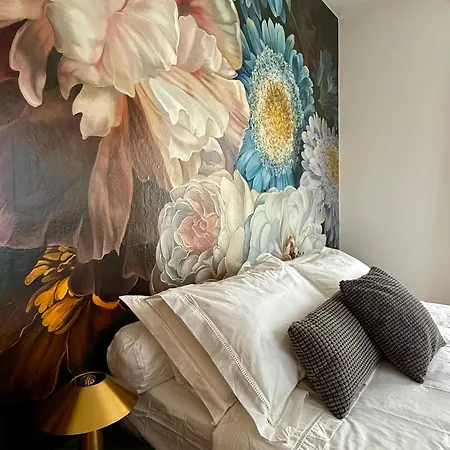 Stunning Renovated Flat On With Parking Апартаменты *