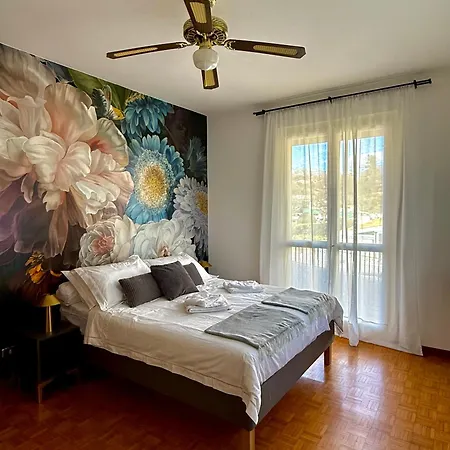 Stunning Renovated Flat On With Parking * Меццегра